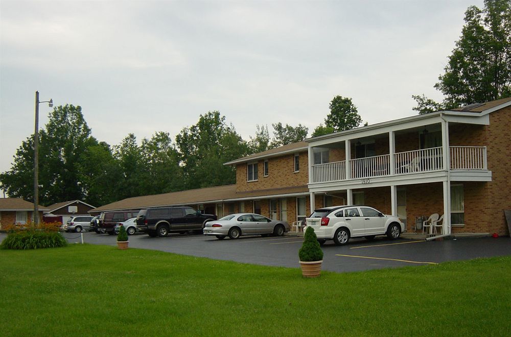 Chateau Motor Lodge グランドアイランド エクステリア 写真